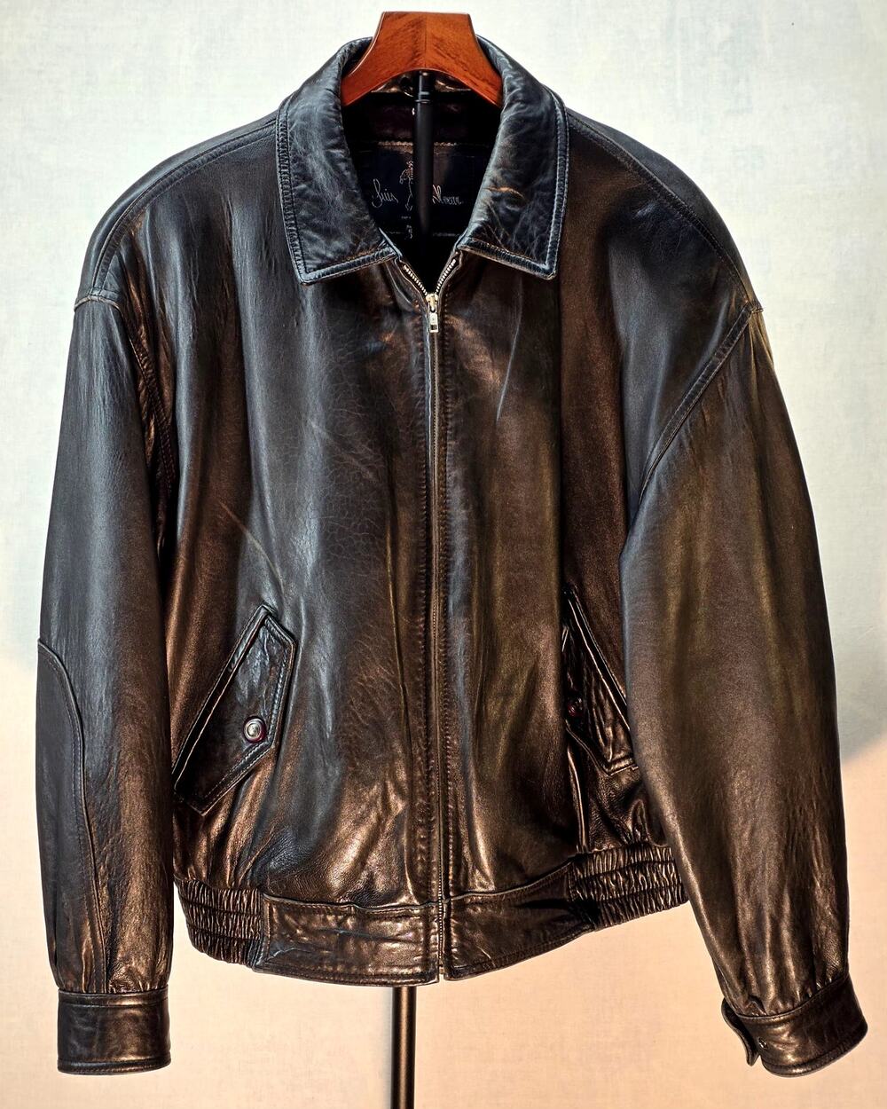 VTG‎ Luis Alvear Black Leather Bomber Jacket Men's XL Soft Distressed 90s